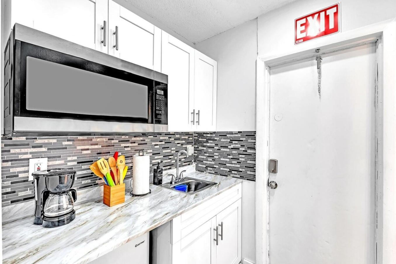 New 2 Bed Studio Close To Beach & Casino Ha04 Hollywood Dış mekan fotoğraf