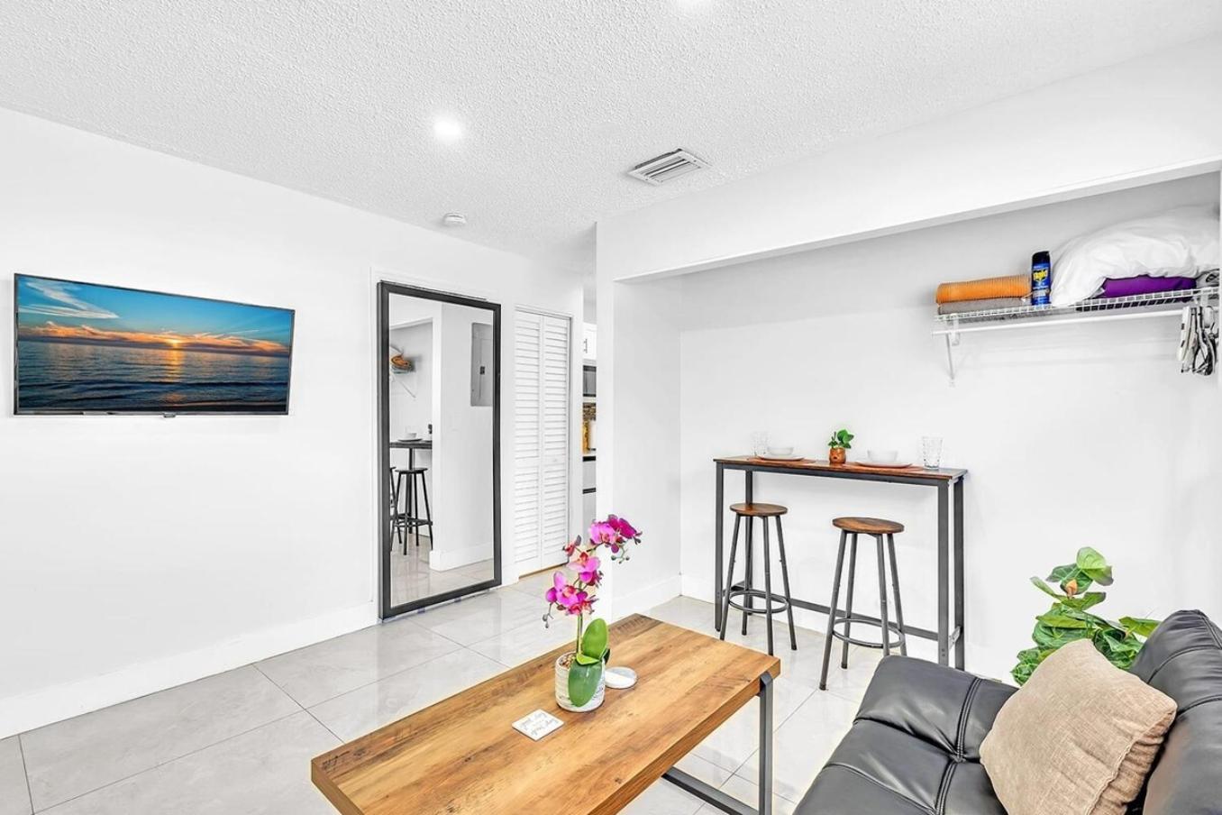 New 2 Bed Studio Close To Beach & Casino Ha04 Hollywood Dış mekan fotoğraf
