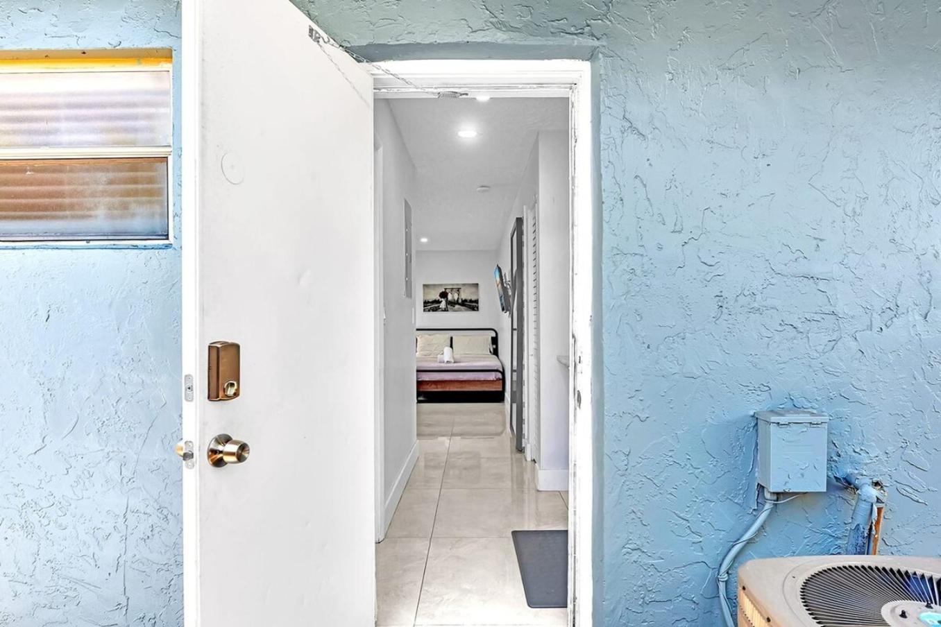 New 2 Bed Studio Close To Beach & Casino Ha04 Hollywood Dış mekan fotoğraf