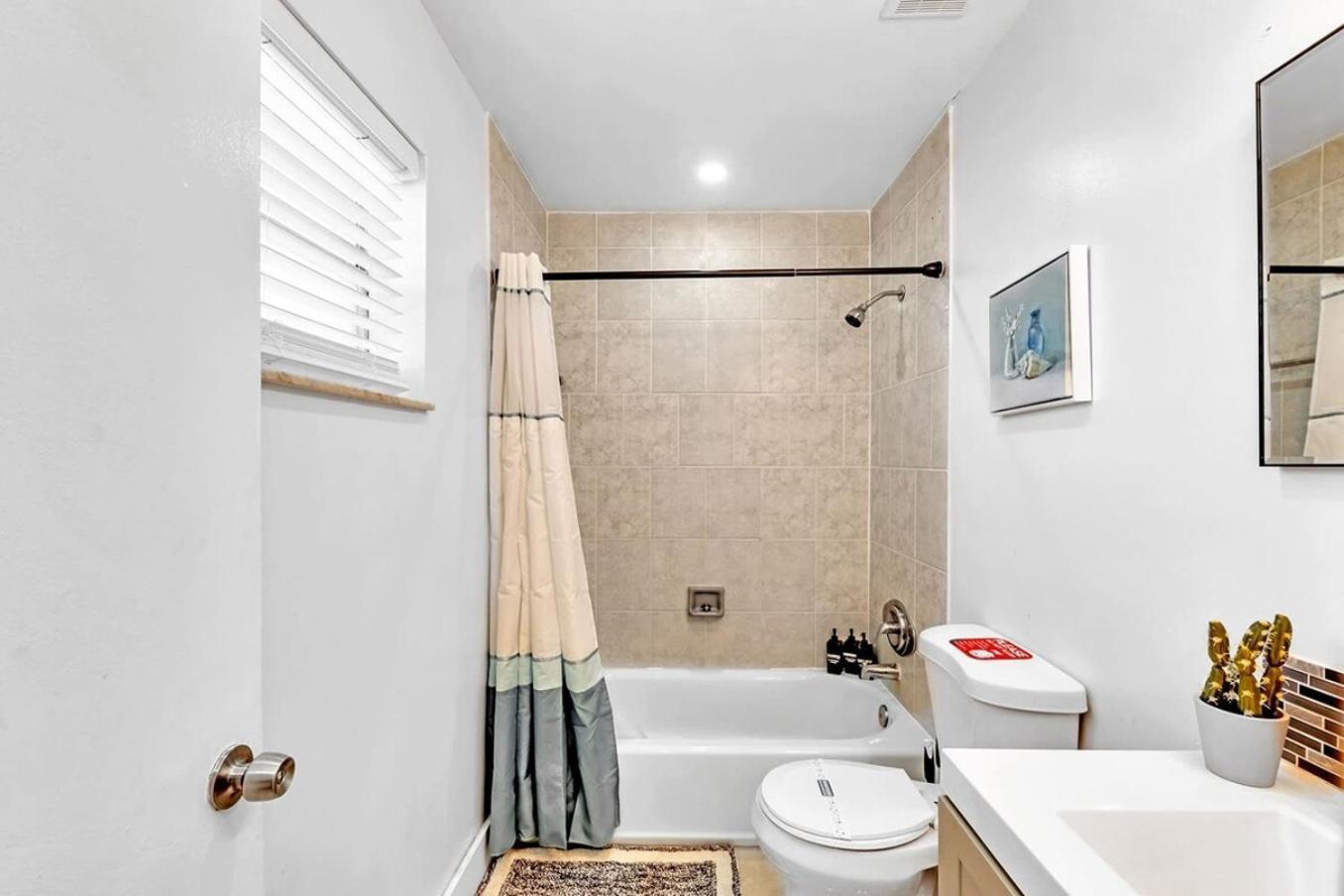 New 2 Bed Studio Close To Beach & Casino Ha04 Hollywood Dış mekan fotoğraf