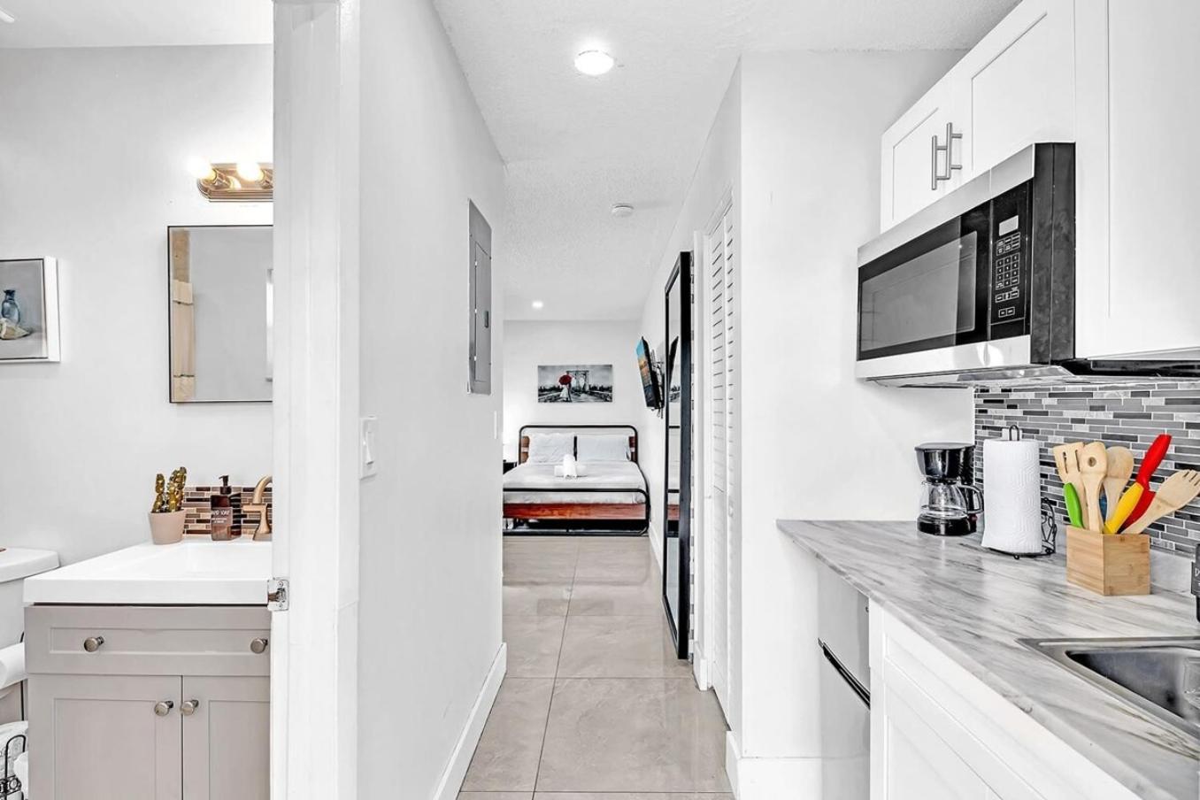 New 2 Bed Studio Close To Beach & Casino Ha04 Hollywood Dış mekan fotoğraf