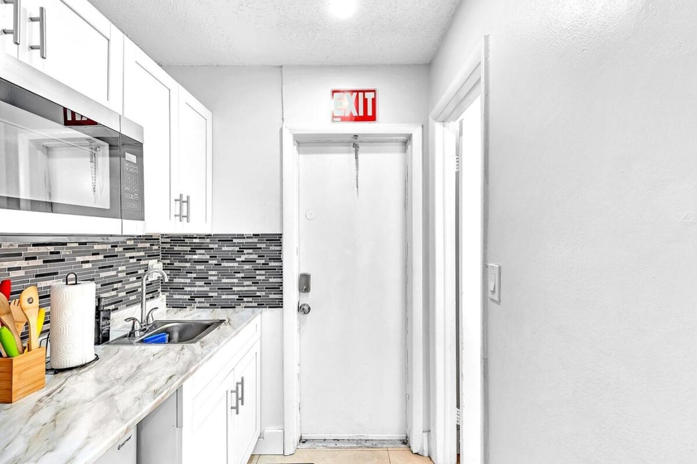 New 2 Bed Studio Close To Beach & Casino Ha04 Hollywood Dış mekan fotoğraf